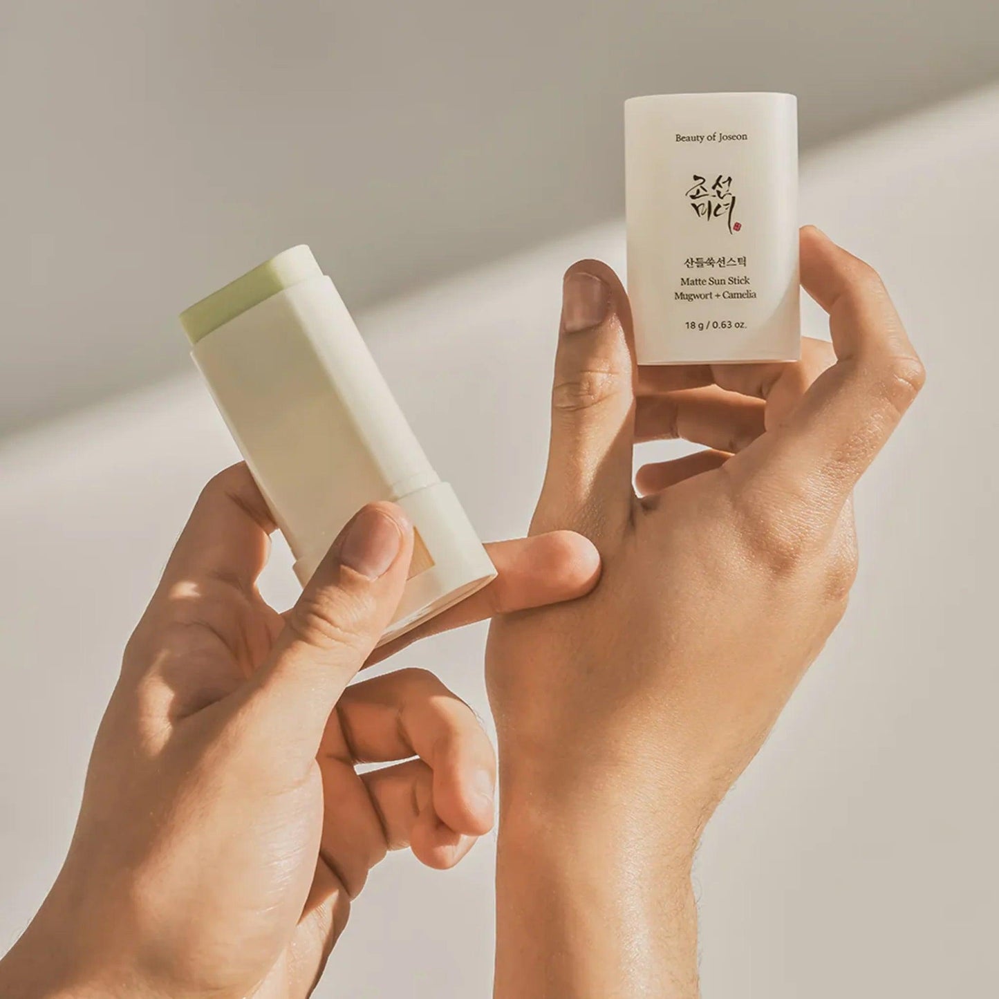 BOJ Matte Sun Stick: Mugwort+Camelia (SPF 50+ PA++++) 18g